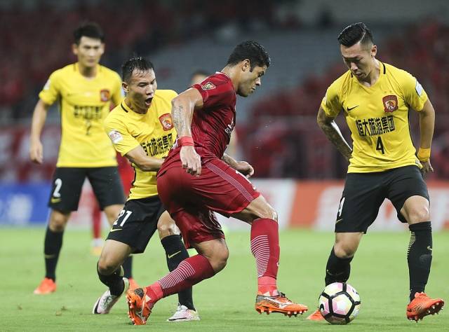 关于赛后亚冠焦点战；埃因霍温伤情更新；球迷炸锅；心理建设被强调的信息